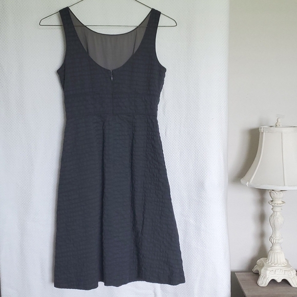 J Crew 100% cotton, gray dress textured pattern Size 2 - Picture 4 of 13